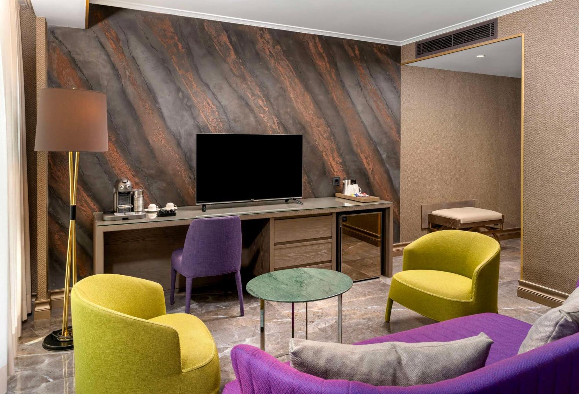 Radisson Blu Hotel Istanbul Ottomare Ngoại thất bức ảnh Suite